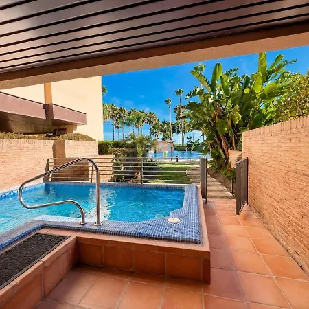 Immerse Yourself In An Oceanfront Paradise *