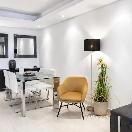 Immerse Yourself In An Oceanfront Paradise * Estepona